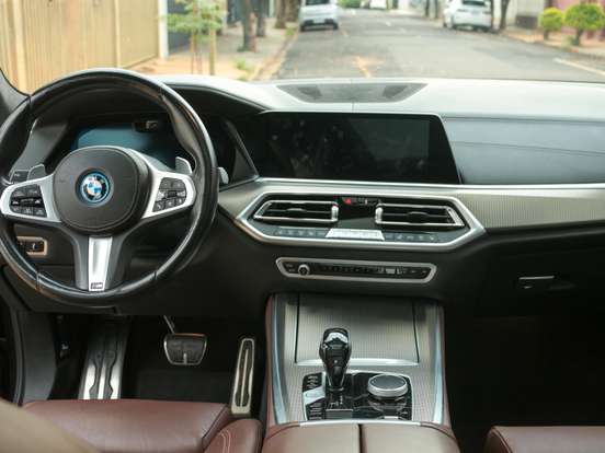 BMW-X5-3.0 I6 TURBO HÍBRIDO XDRIVE45E M SPORT AUTOMÁTICO BMW-X5-2021