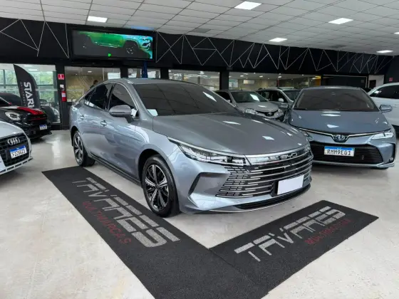 BYD KING 1.5 DM-I PHEV GS AUTOMÁTICO BYD KING 1.5 DM-I PHEV GS AUTOMÁTICO