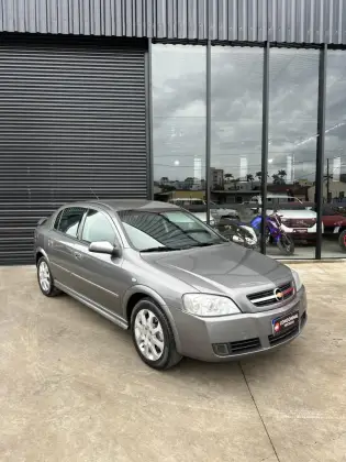 CHEVROLET ASTRA 2.0 MPFI ADVANTAGE 8V FLEX 4P MANUAL CHEVROLET ASTRA 2.0 MPFI ADVANTAGE 8V FLEX 4P MANUAL