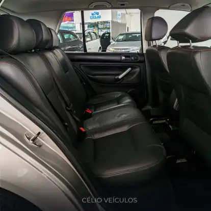 CHEVROLET-ONIX-2018
