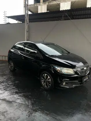 CHEVROLET ONIX 1.4 MPFI LTZ 8V FLEX 4P MANUAL CHEVROLET ONIX 1.4 MPFI LTZ 8V FLEX 4P MANUAL