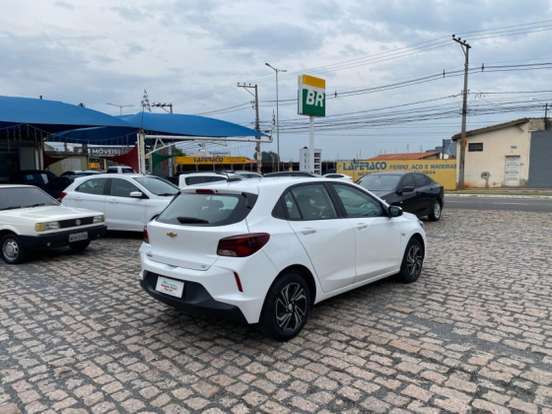 CHEVROLET-ONIX-2024