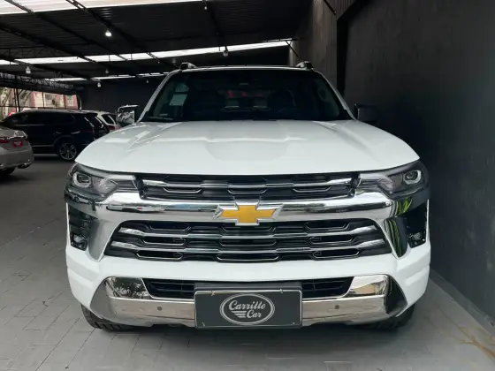 CHEVROLET S10 2.8 16V TURBO DIESEL HIGH COUNTRY CD 4X4 AUTOMÁTICO CHEVROLET S10 2.8 16V TURBO DIESEL HIGH COUNTRY CD 4X4 AUTOMÁTICO