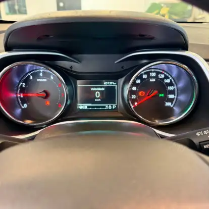 CHEVROLET-TRACKER-2025