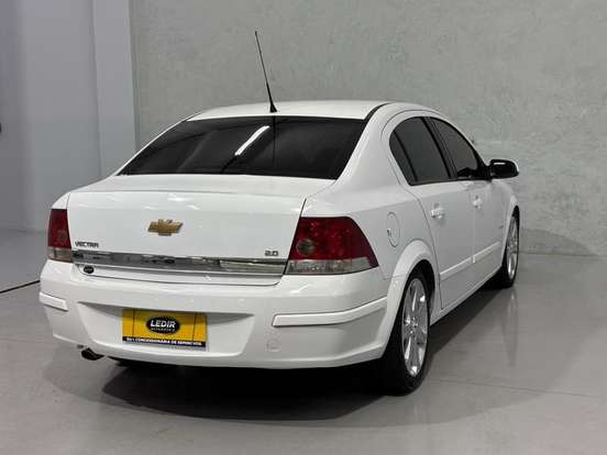 CHEVROLET-VECTRA-2.0 MPFI EXPRESSION 8V FLEX 4P MANUAL CHEVROLET-VECTRA-2010