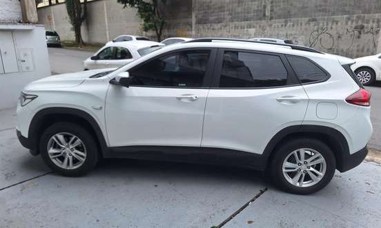 CHEVROLET-TRACKER-2020