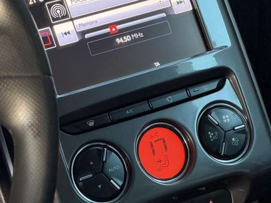 CITROËN-C3-1.6 VTI 120 FLEX ATTRACTION EAT6 CITROËN-C3-2017