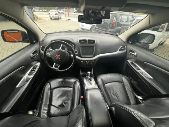 FIAT-FREEMONT-2014