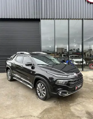 FIAT TORO 2.0 16V TURBO DIESEL VOLCANO 4WD AT9 FIAT TORO 2.0 16V TURBO DIESEL VOLCANO 4WD AT9