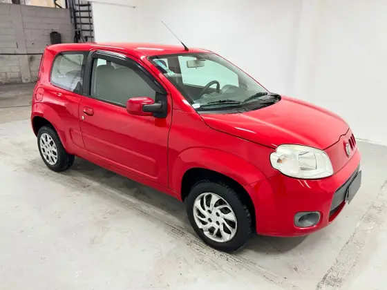 FIAT UNO 1.0 EVO VIVACE 8V FLEX 2P MANUAL FIAT UNO 1.0 EVO VIVACE 8V FLEX 2P MANUAL