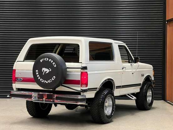 FORD-BRONCO-4.9 V8 GASOLINA XLT 4X4 MANUAL FORD-BRONCO-1986