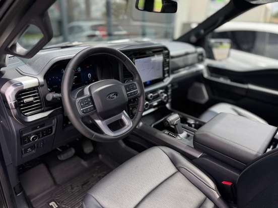 FORD-F-150-5.0 V8 GASOLINA CD LARIAT BLACK FX4 AUTOMÁTICO FORD-F-150-2025