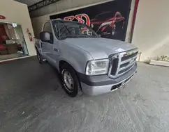 FORD F-250 4.2 XLT 4X2 CS TURBO INTERCOOLER DIESEL 2P MANUAL FORD F-250 4.2 XLT 4X2 CS TURBO INTERCOOLER DIESEL 2P MANUAL