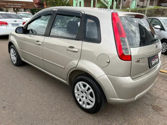 FORD-FIESTA-2012