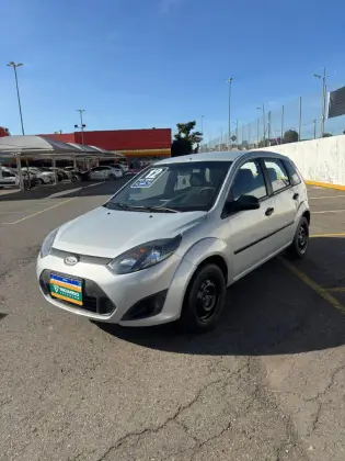 FORD FIESTA 1.6 MPI HATCH 8V FLEX 4P MANUAL FORD FIESTA 1.6 MPI HATCH 8V FLEX 4P MANUAL