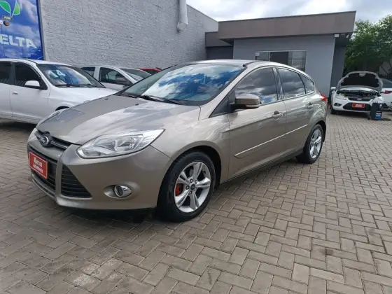 FORD FOCUS 1.6 S 16V FLEX 4P MANUAL FORD FOCUS 1.6 S 16V FLEX 4P MANUAL