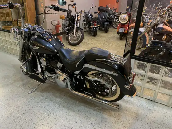 HARLEY-DAVIDSON-SOFTAIL DELUXE-2006