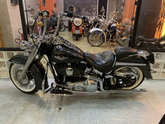 HARLEY-DAVIDSON-SOFTAIL DELUXE-2006