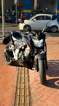 HONDA CB 300F TWISTER CBS HONDA CB 300F TWISTER CBS