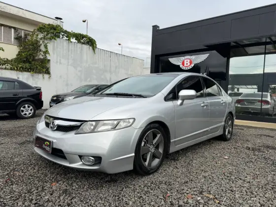 HONDA CIVIC 1.8 LXS 16V FLEX 4P AUTOMÁTICO