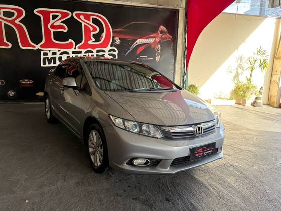 HONDA CIVIC 1.8 LXS 16V FLEX 4P AUTOMÁTICO