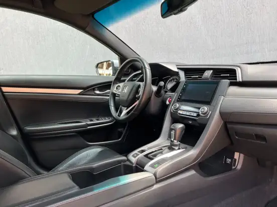 HONDA-CIVIC-2021