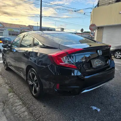 HONDA-CIVIC-2021