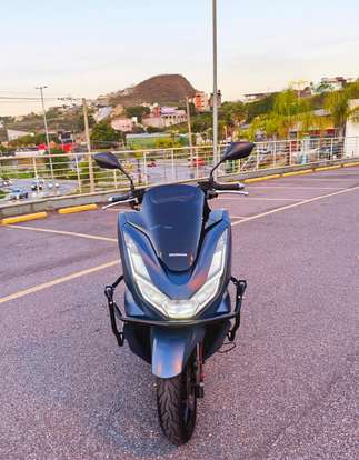 HONDA-PCX DLX-2023