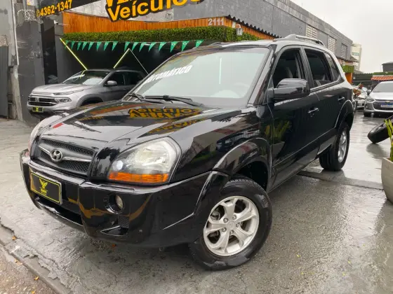 HYUNDAI TUCSON 2.0 MPFI GLS 16V 143CV 2WD FLEX 4P AUTOMÁTICO HYUNDAI TUCSON 2.0 MPFI GLS 16V 143CV 2WD FLEX 4P AUTOMÁTICO