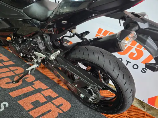 KAWASAKI-NINJA 500-2024