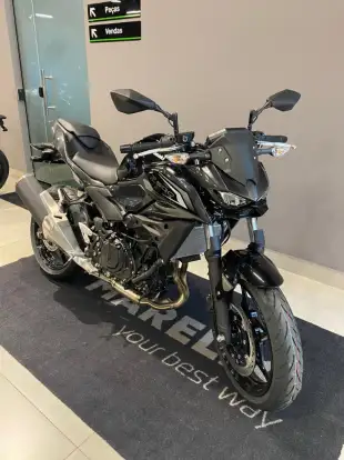 KAWASAKI-Z500-2026