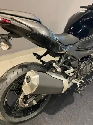 KAWASAKI-Z500-2026
