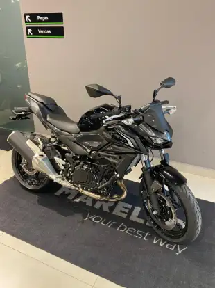 KAWASAKI-Z500-2026