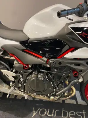 KAWASAKI-Z500-2026