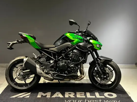 KAWASAKI Z900 KAWASAKI Z900