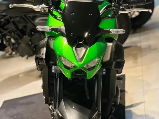 KAWASAKI-Z900 KAWASAKI-Z900-2025