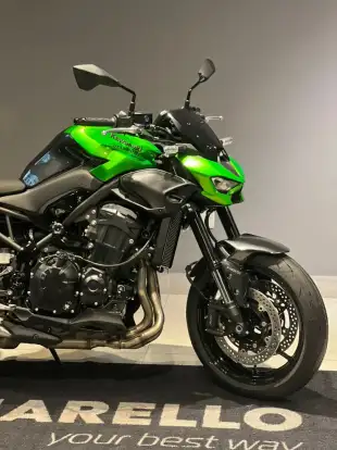 KAWASAKI-Z900-2025