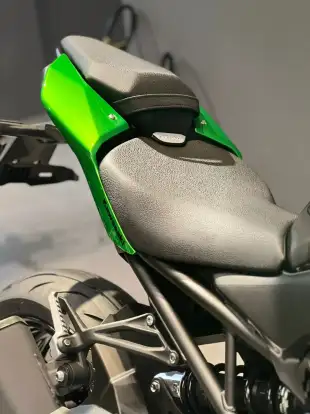 KAWASAKI-Z900 KAWASAKI-Z900-2025