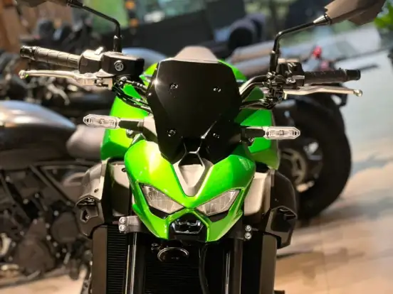 KAWASAKI-Z900 KAWASAKI-Z900-2025