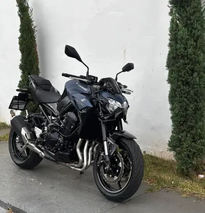 KAWASAKI Z900 