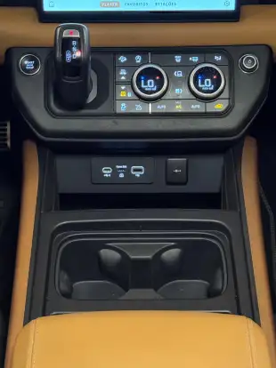 LAND ROVER-DEFENDER-2022