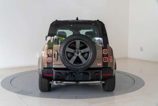 LAND ROVER-DEFENDER-2025
