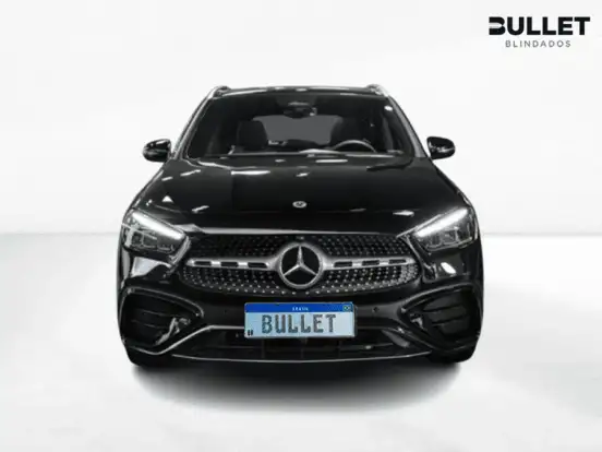 MERCEDES-BENZ-GLA 200-2025