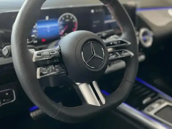 MERCEDES-BENZ-GLA 200-1.3 MHEV AMG LINE 7G-DCT MERCEDES-BENZ-GLA 200-2025