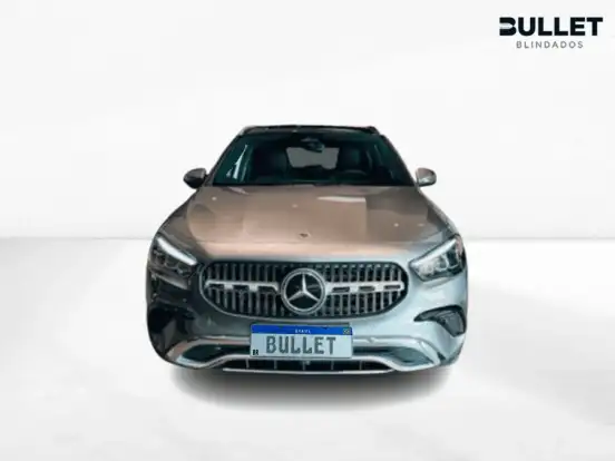 MERCEDES-BENZ-GLA 200-2025