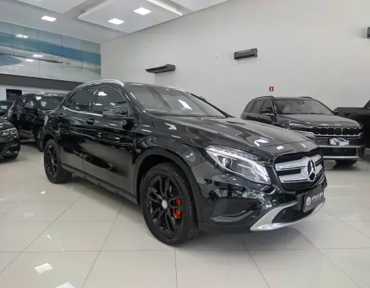MERCEDES-BENZ GLA 200 1.6 CGI ADVANCE 16V TURBO FLEX 4P AUTOMÁTICO