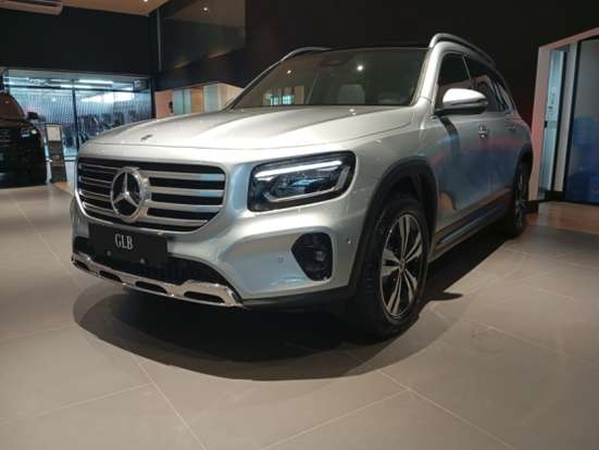 MERCEDES-BENZ-GLB 220-2025