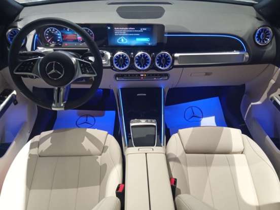 MERCEDES-BENZ-GLB 220-2.0 MHEV AMG LINE 4MATIC 8G-DCT MERCEDES-BENZ-GLB 220-2025