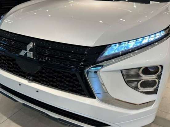 MITSUBISHI-ECLIPSE CROSS-1.5 MIVEC TURBO GASOLINA HPE CVT MITSUBISHI-ECLIPSE CROSS-2026