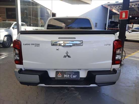 MITSUBISHI-L200 TRITON-2021